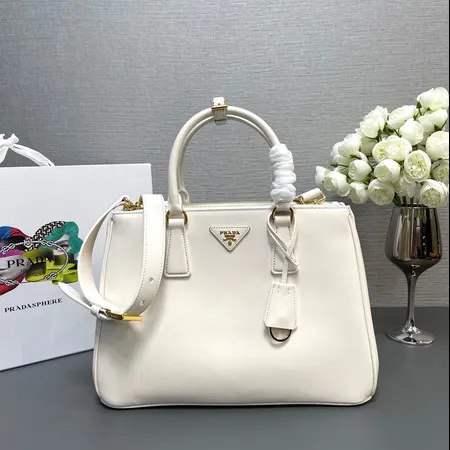 プラダ キーケース