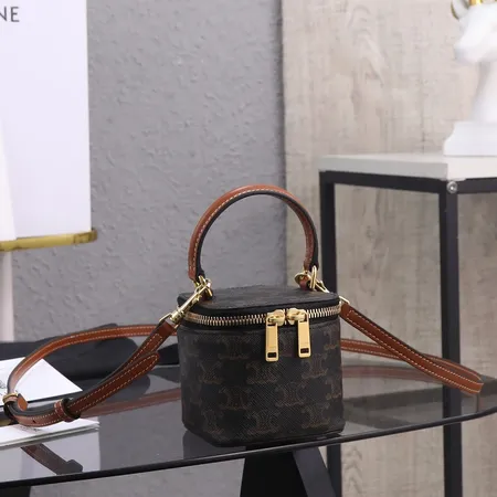 セリーヌ キーケース