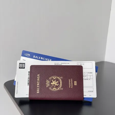 バレンシアガ 長財布