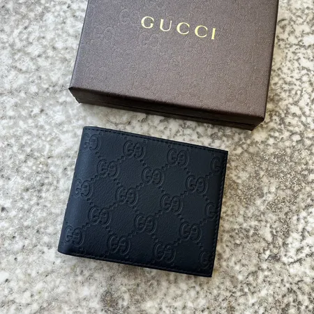 グッチ 折り財布