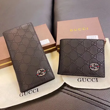 グッチ 折り財布