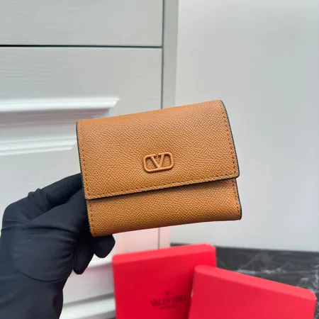 ヴァレンティノ 折り財布