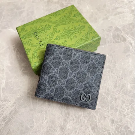 グッチ 折り財布