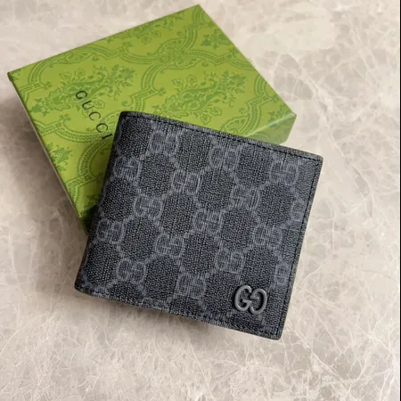 グッチ 折り財布