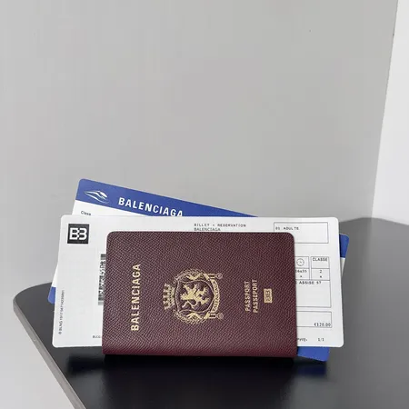 バレンシアガ 長財布