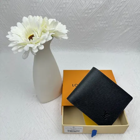 ルイヴィトン 折り財布