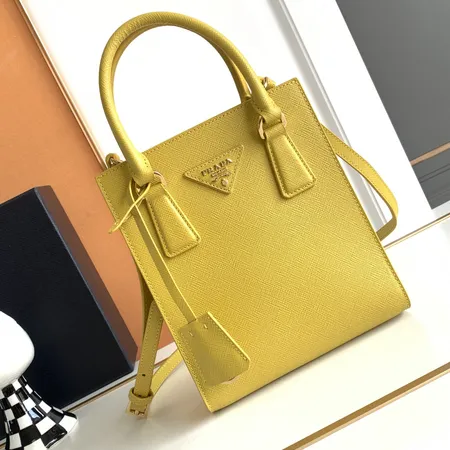 プラダ キーケース