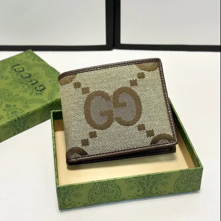 グッチ 折り財布