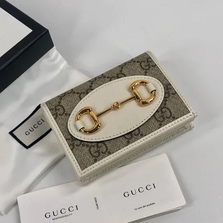 グッチ 折り財布