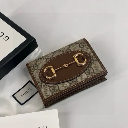 グッチ 折り財布