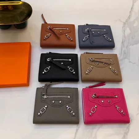 バレンシアガ 長財布