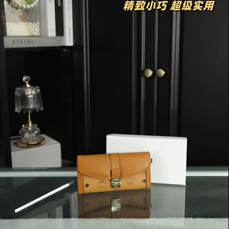 エムシーエム 折り財布