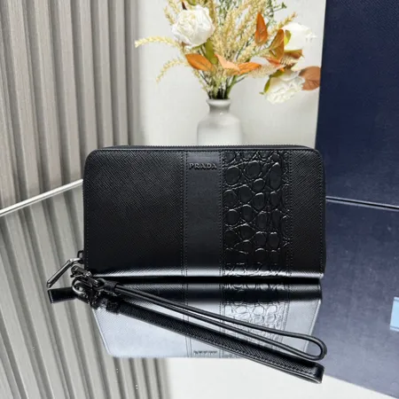 プラダ 長財布