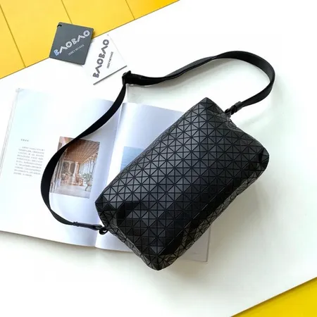 イッセイ ミヤケ キーケース