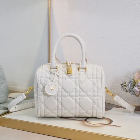 ディオール キーケース