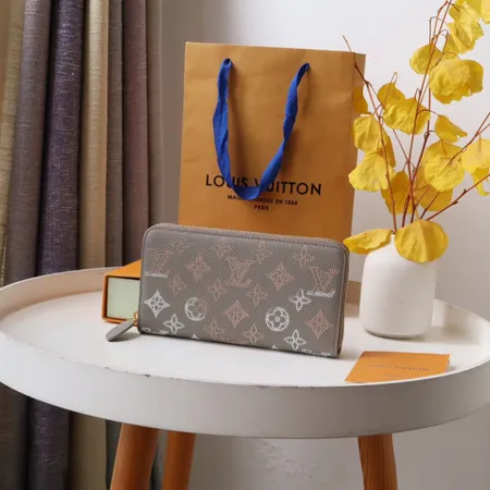 ルイヴィトン 名刺入れ