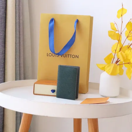 ルイヴィトン 名刺入れ