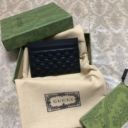 グッチ 折り財布