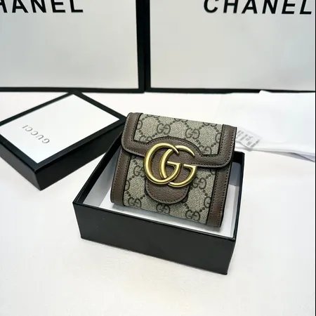 グッチ 折り財布