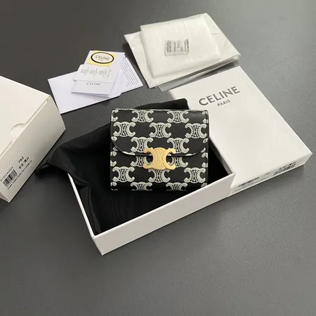 セリーヌ 折り財布