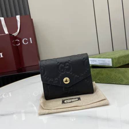 グッチ 折り財布