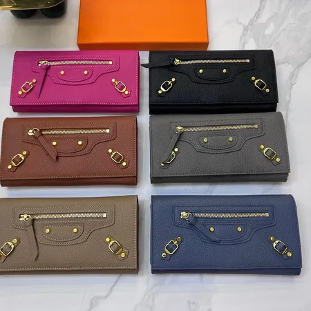 バレンシアガ 長財布