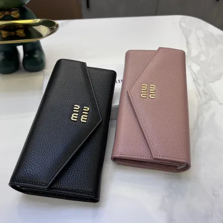 ミュウミュウ 長財布