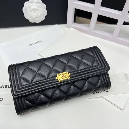 シャネル 長財布