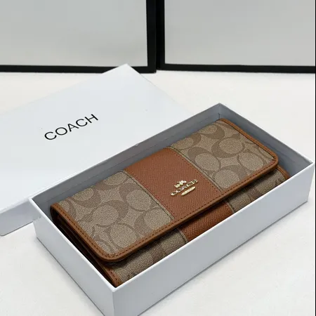 コーチ 折り財布