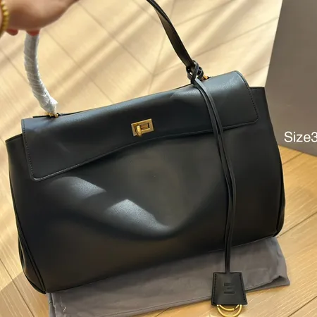 バレンシアガ キーケース