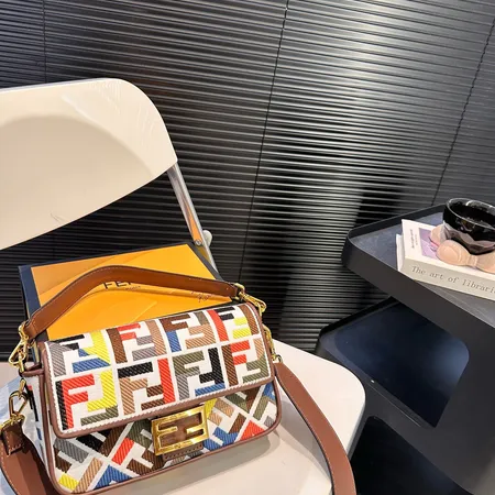 フェンディ キーケース