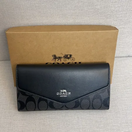 コーチ 長財布