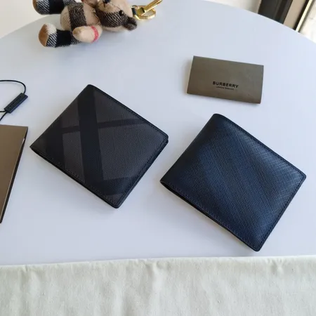 バーバリー ス 折り財布