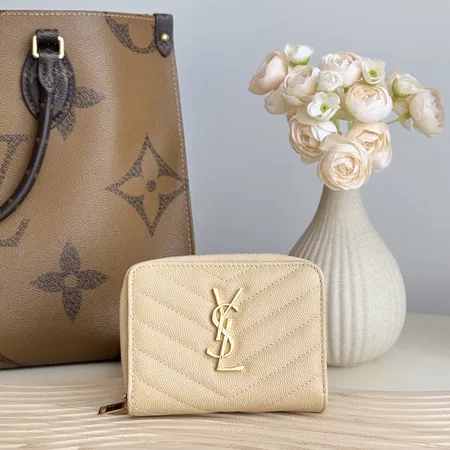 イブサンローラン 折り財布