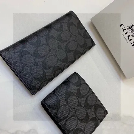 コーチ 折り財布