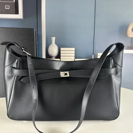 バレンシアガ キーケース