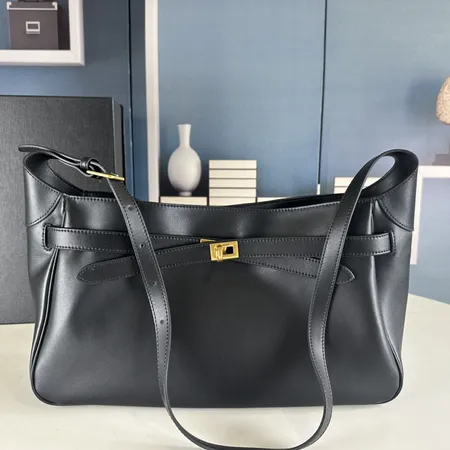 バレンシアガ キーケース