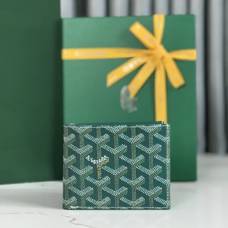 ゴヤール 折り財布