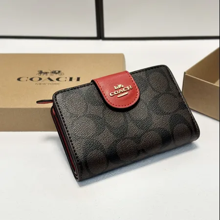 コーチ 折り財布