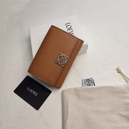 ロエベ 長財布