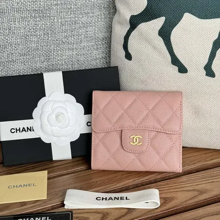 シャネル 折り財布