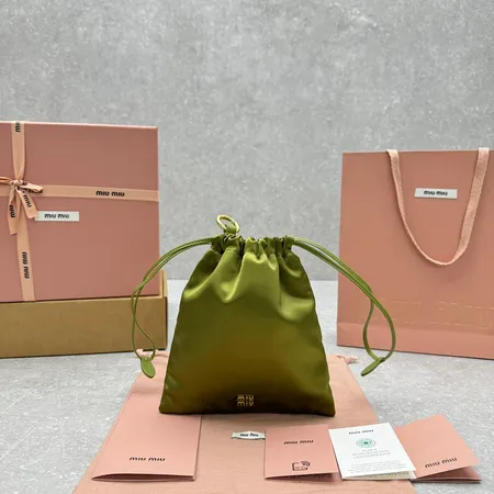 ミュウミュウ キーケース