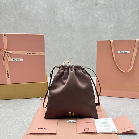 ミュウミュウ キーケース