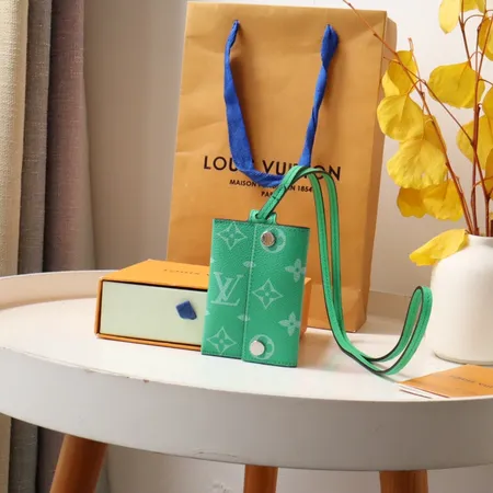 ルイヴィトン 名刺入れ