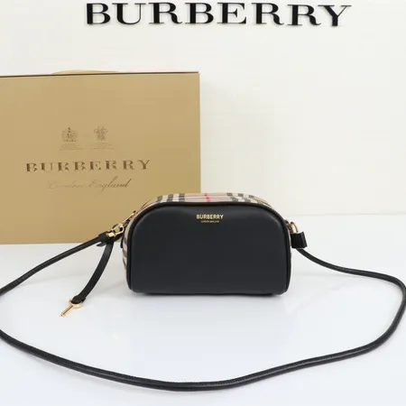 バーバリー ス キーケース