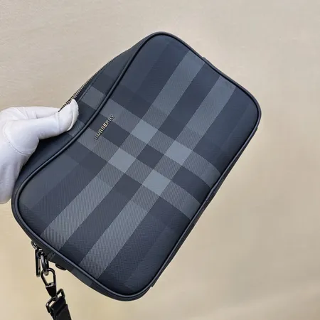 バーバリー ス キーケース