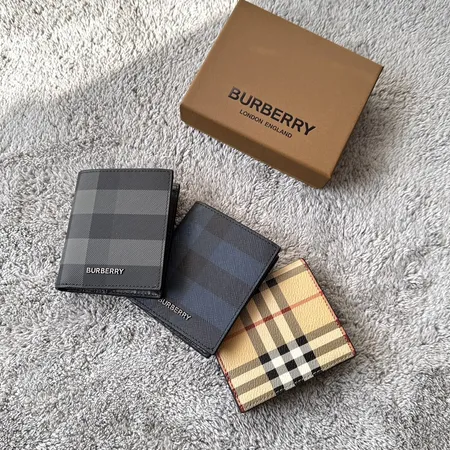 バーバリー ス 折り財布