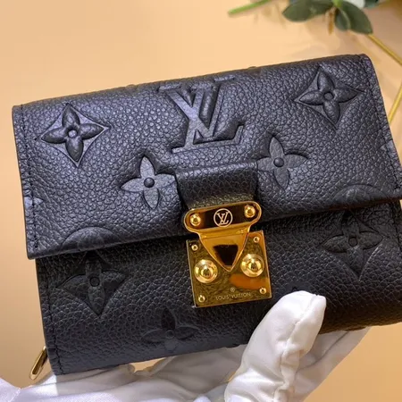 ルイヴィトン 折り財布