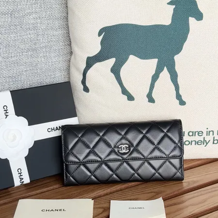 シャネル 長財布