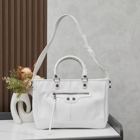 バレンシアガ キーケース